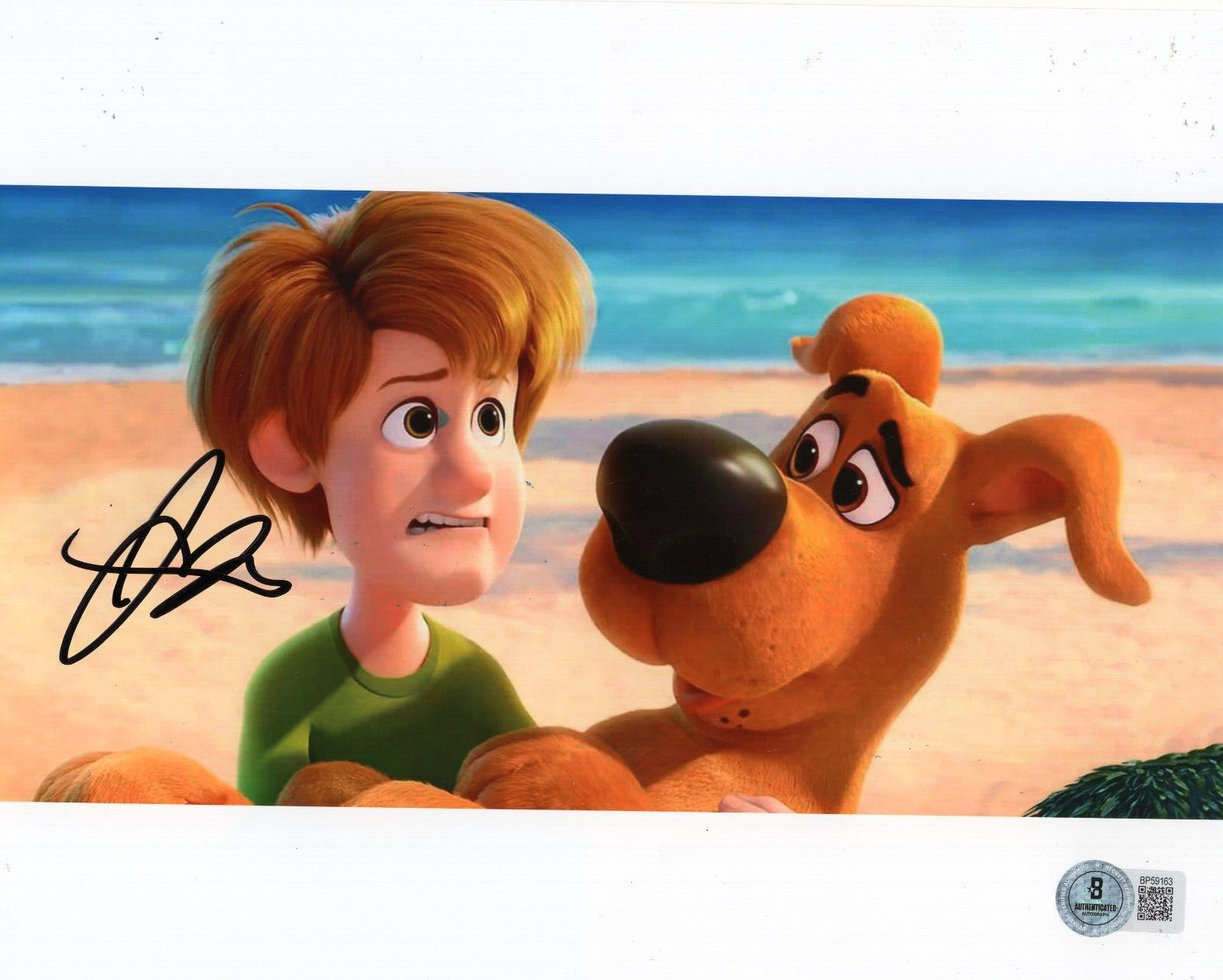Iain Armitage Sccoby Doo Scoob! Shaggy Signed 8x10 Photo w/Beckett COA BP59163