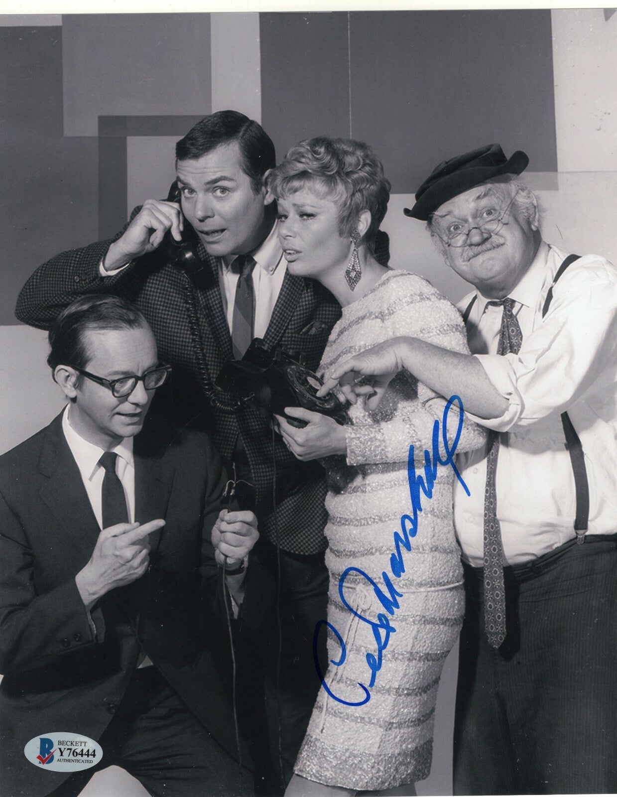 Peter Marshall The Hollywood Squares Signed 8x10 Photo w/Beckett COA Y76444