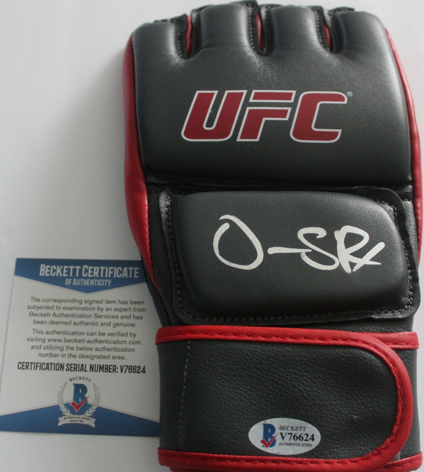 Ovince St. Preux Signed UFC Training Glove w/Beckett COA MMA Champion V76624