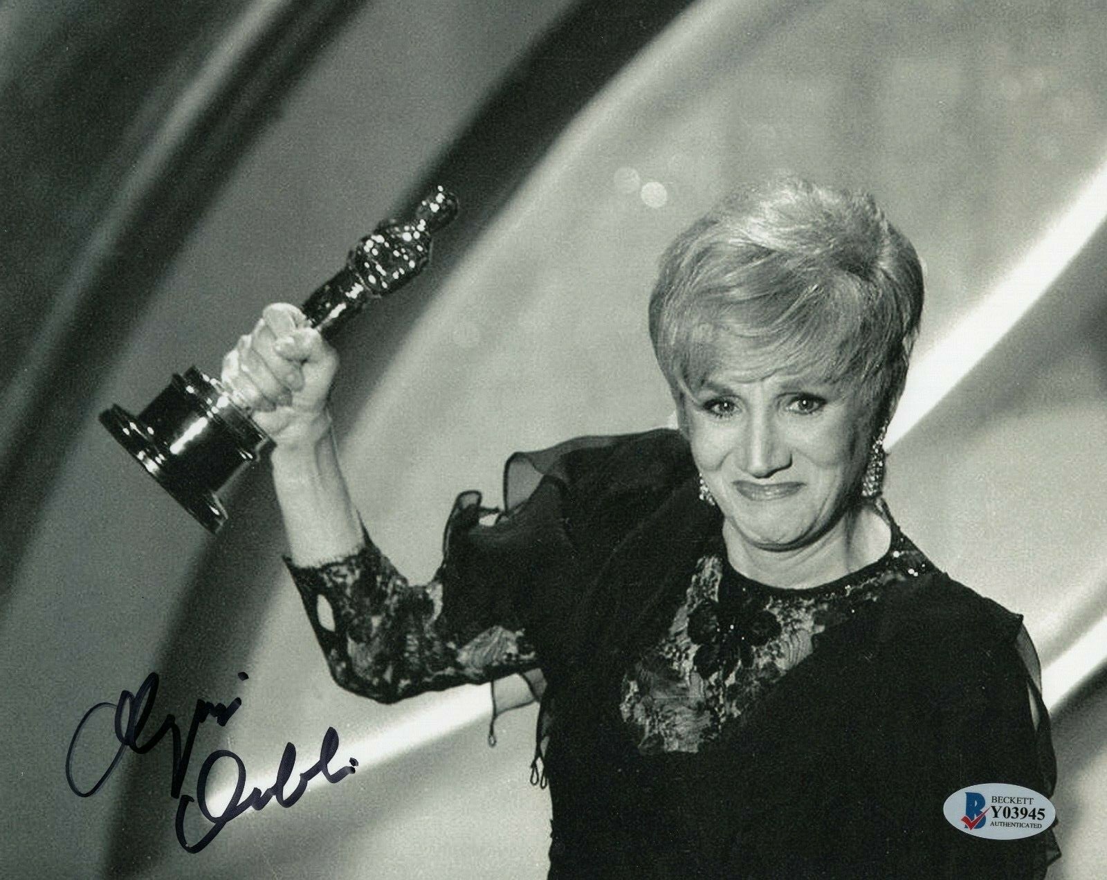 Olympia Dukakis Signed Moonstruck Movie 8x10 Photo w/Beckett COA Y03945