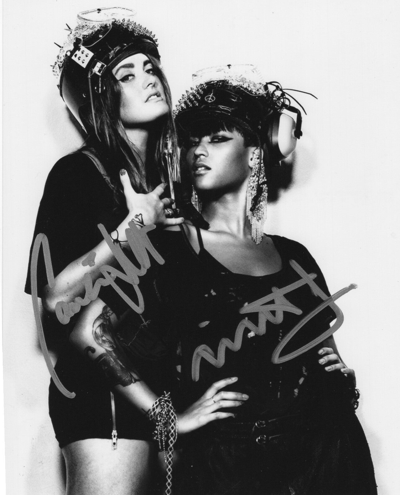 Caroline Hjelt  Aino Jawo  Signed 8x10 Photo w/COA Icona Pop I Love It