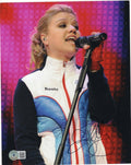 Kelly Clarkson Signed 8x10 Photo Country Music Star w/Beckett COA BB35280