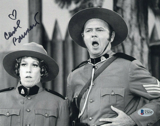 Carol Burnett Annie Carol Burnett Show Signed 8x10 Photo w/Beckett COA Y76345