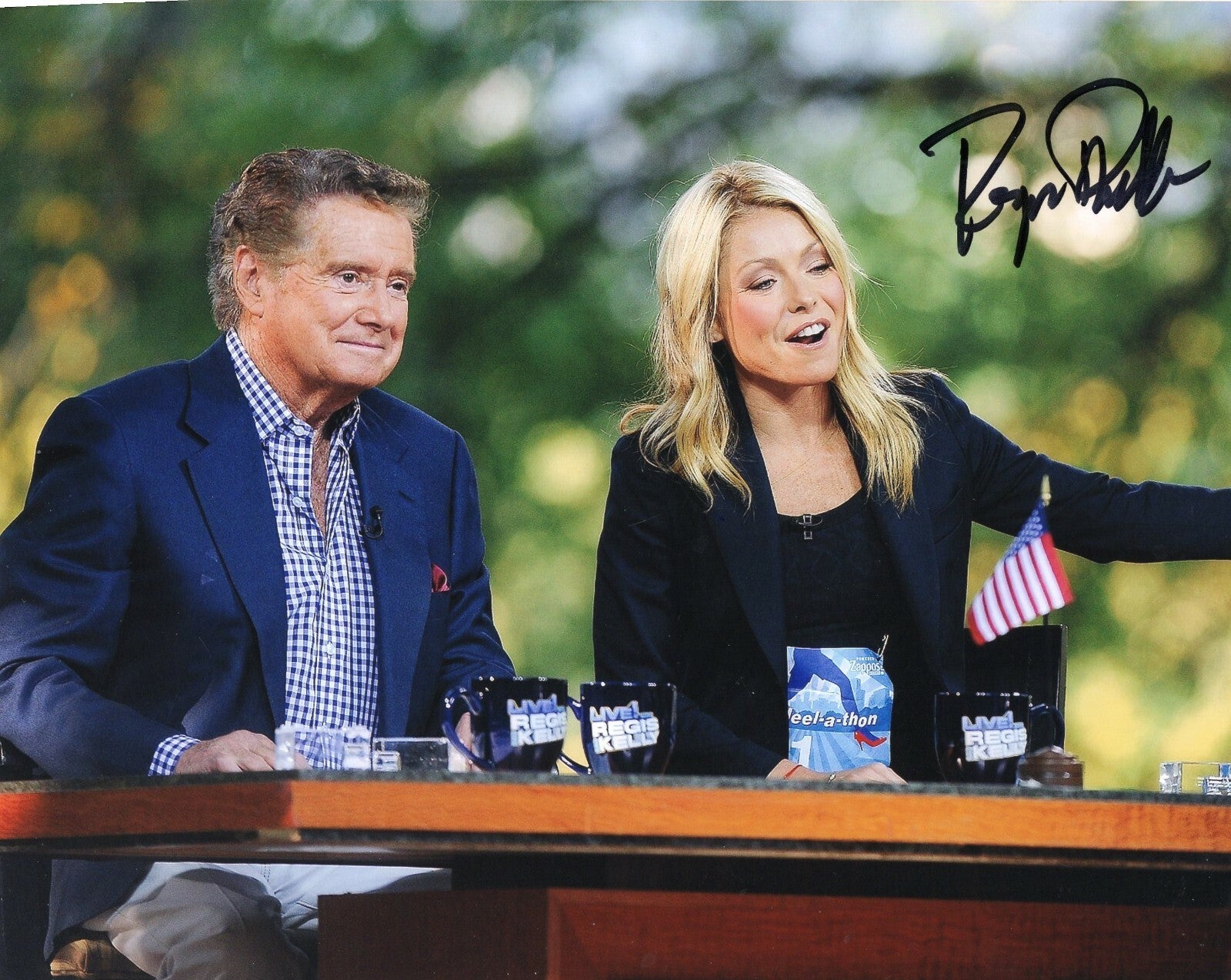 Regis Philbin Signed 8x10 Photo w/ COA Who Wants To Be A Millionaire #2  