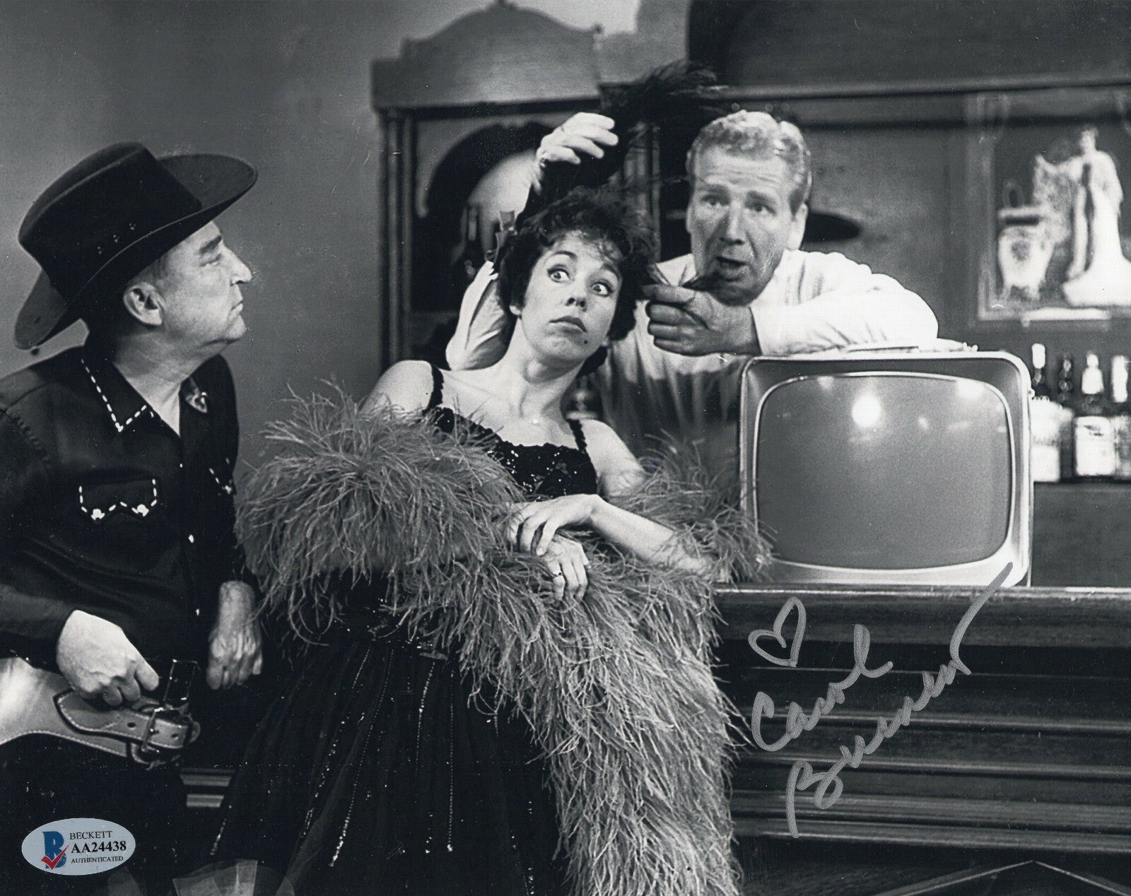 Carol Burnett Show Annie Signed 8x10 Photo w/Beckett COA AA24438 BAS