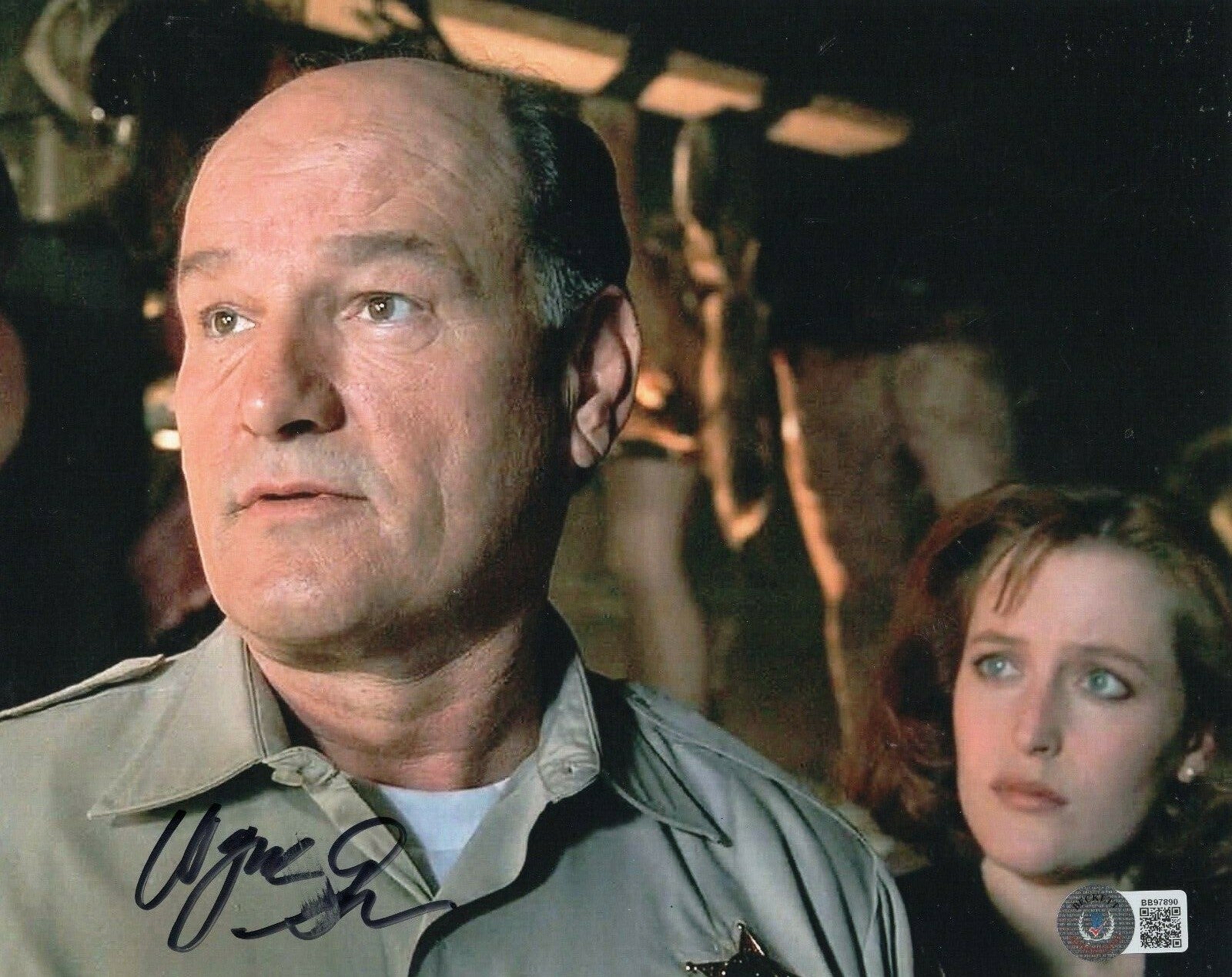 Wayne Grace Signed X-Files Sheriff Hamilton 8x10 Photo w/Beckett COA BB97890