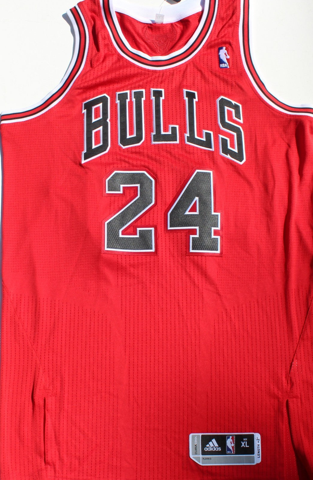 Lauri Markkanen Signed Chicago Bulls Authentic XL Basketball Jersey w/COA