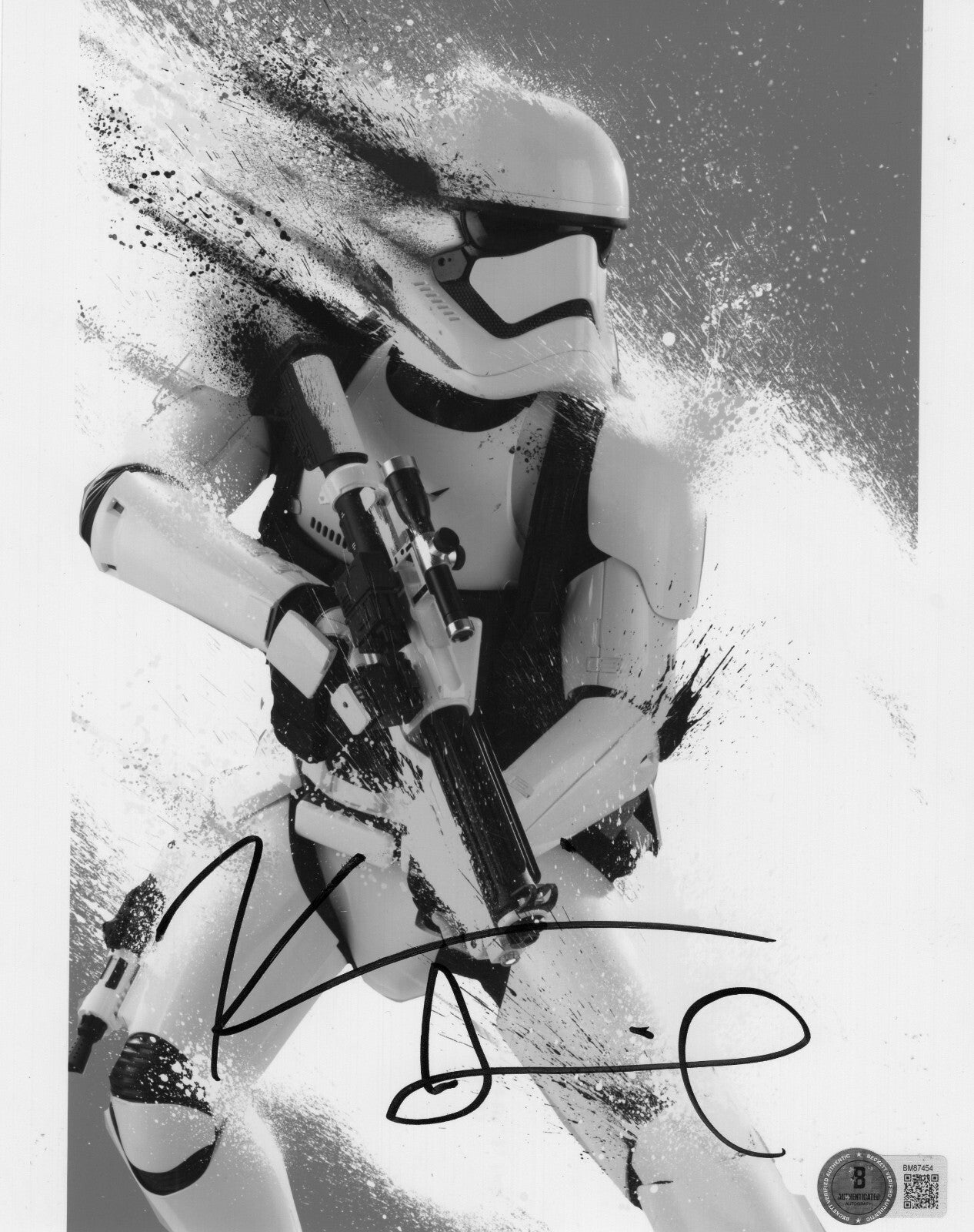 Kevin Smith Star Wars Stormtrooper Signed 8x10 Photo w/Beckett COA BM87454