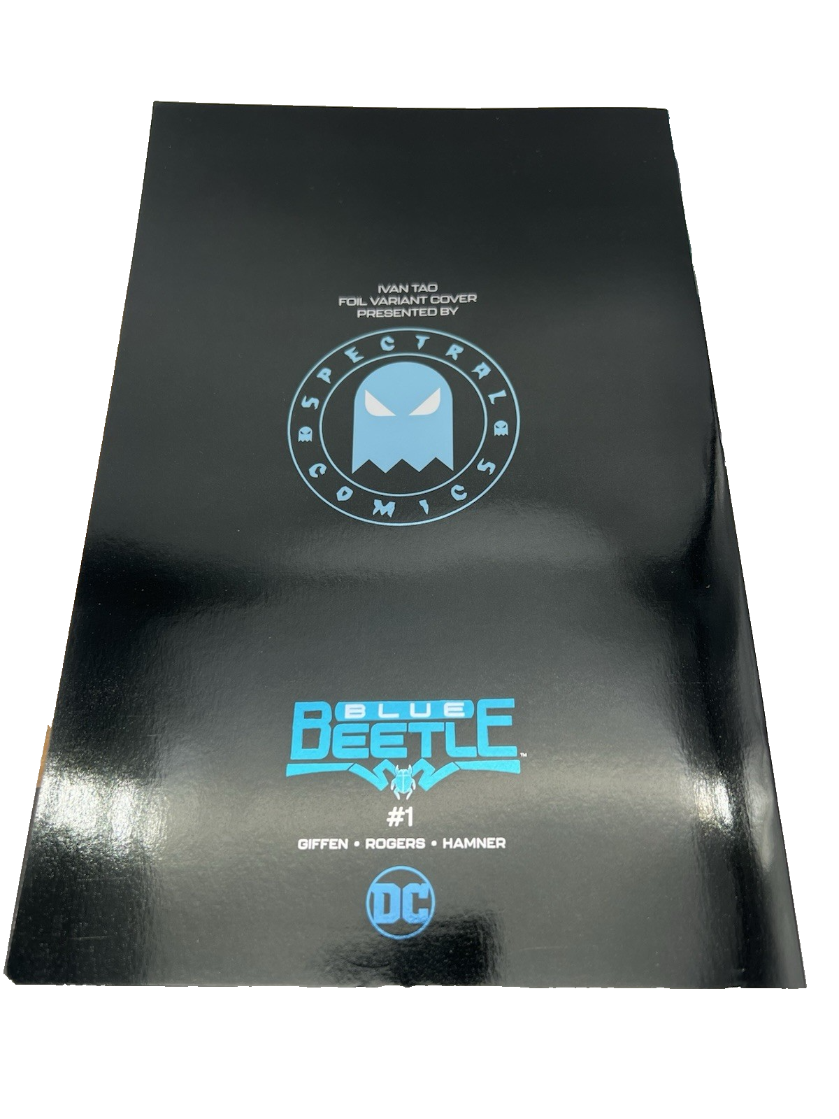 Xolo Mariduena Signed Blue Beetle Variant Comic Book w/Beckett COA BAS BV13216
