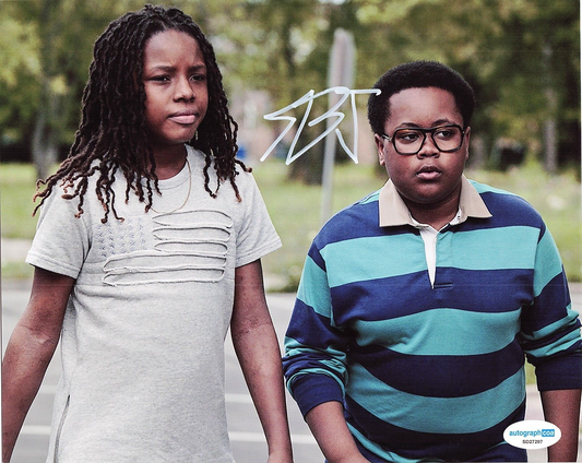 Shamon Brown Jr. Signed The Chi TV Show Stanley Papa 8x10 Photo w/ACOA SD27207