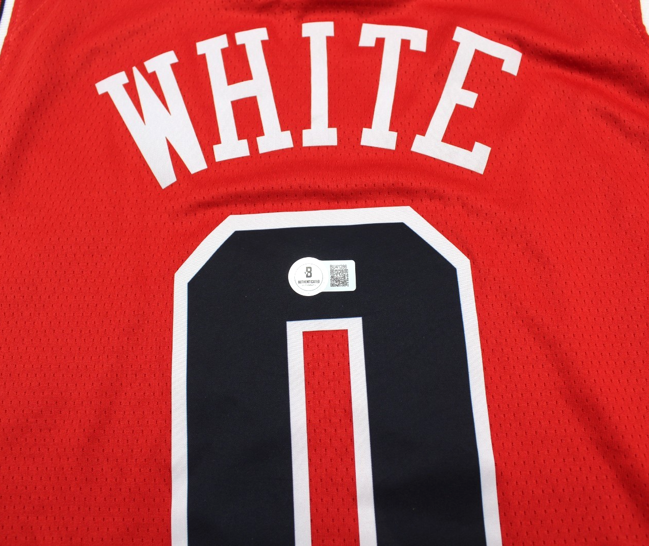 Coby White Signed Chicago Bulls Brand New XL Jersey W/Beckett BAS COA BU41286