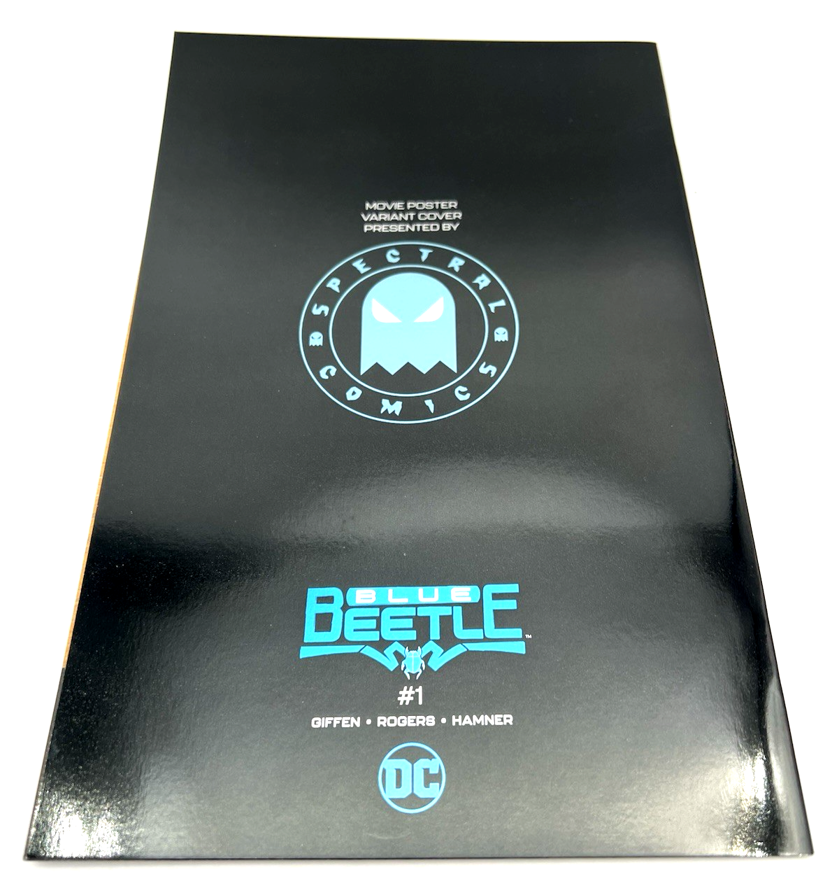 Xolo Mariduena Signed Blue Beetle Variant Comic Book w/Beckett COA BAS BV13215