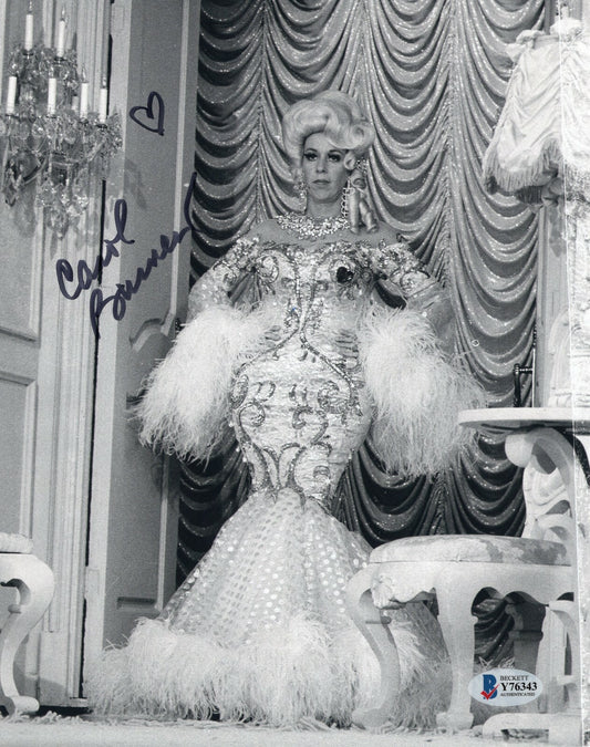 Carol Burnett Annie Carol Burnett Show Signed 8x10 Photo w/Beckett COA Y76343