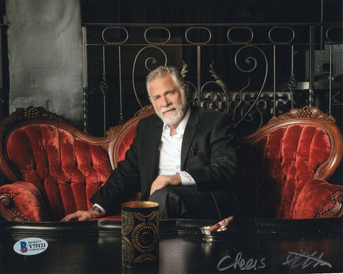 Jonathan Goldsmith Signed 8x10 Photo w/Beckett COA Y75121 Most Interesting Man 