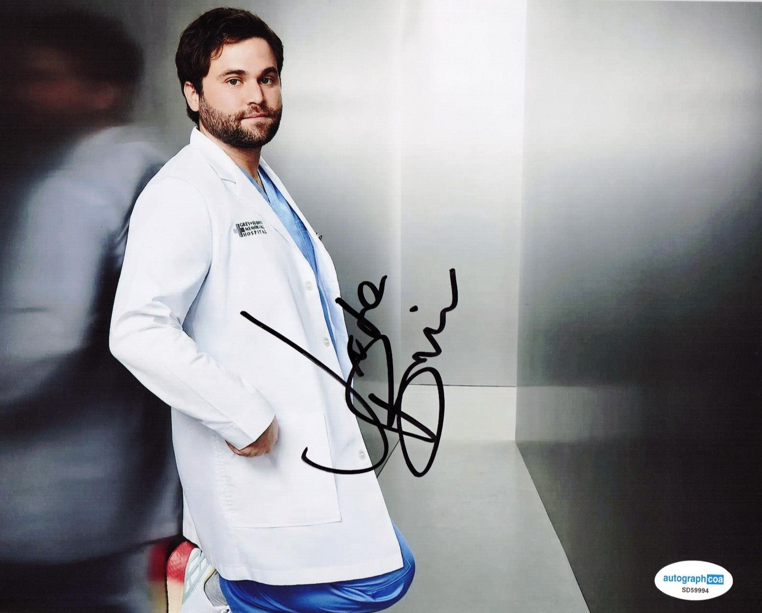 Jake Borelli Grey's Anatomy Dr. Levi Schmitt Signed 8x10 Photo w/ACOA SD59994