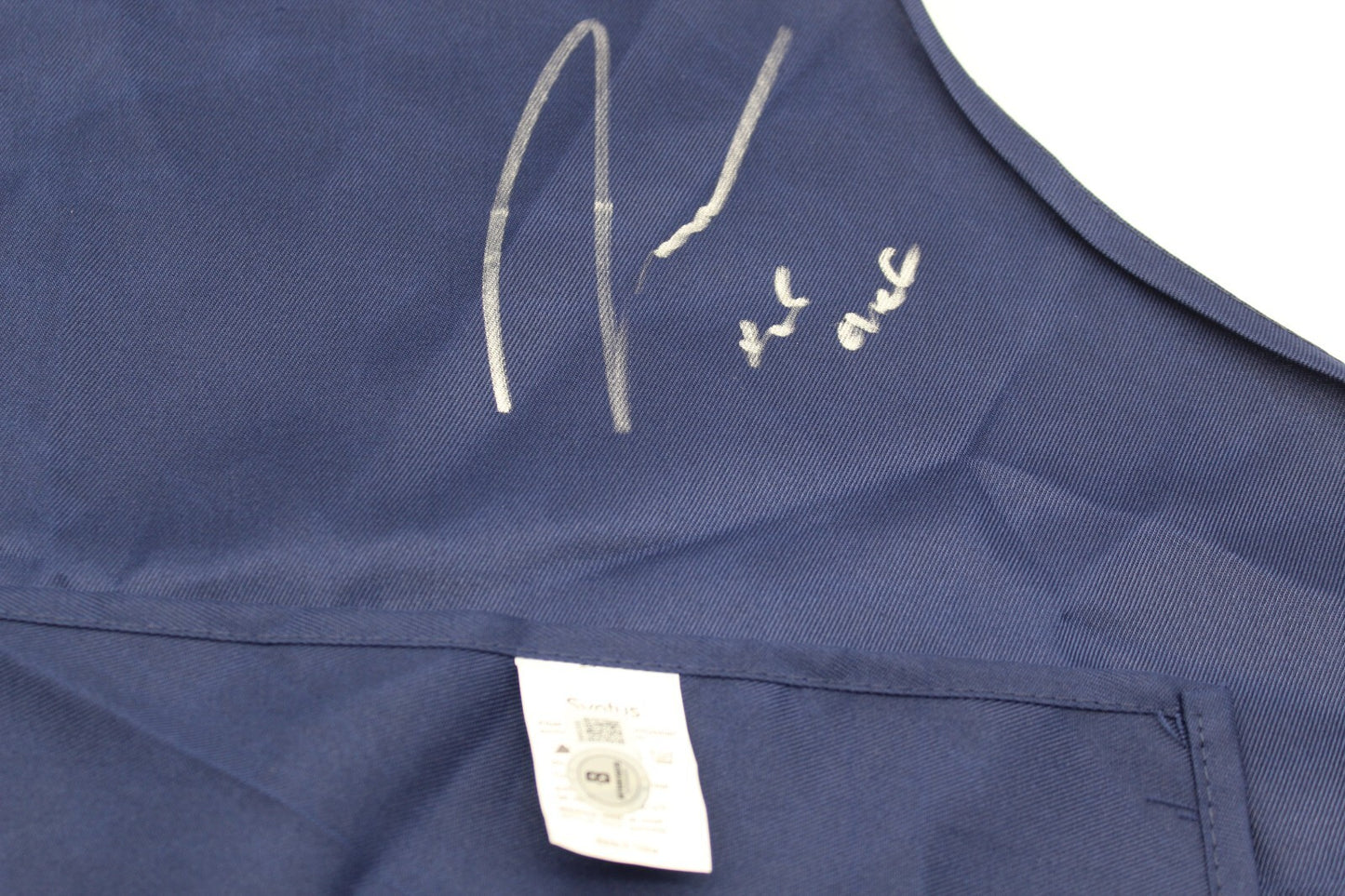 Jeremy Allen White The Bear Signed Chef Apron Carmy w/Beckett COA BM50306