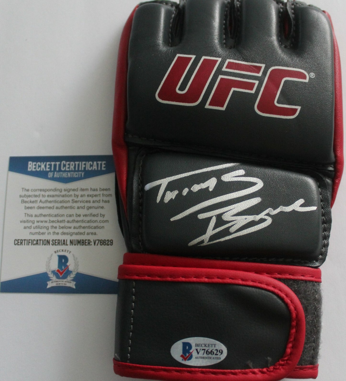 Travis Browne Signed UFC Training Glove w/Beckett COA MMA Champion V76629