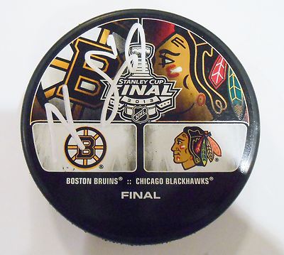 Niklas Svedberg Signed 2013 Stanley Cup Logo Puck w/COA Bruins Blackhawks #1